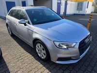 Gebraucht Audi A3 Comfort 116 PS (85 kW) 2018 Florettsilber Limousine