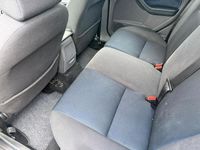 Second-hand Ford Focus 110 CP (80 kW) 2005 Argintiu Break