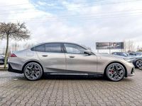 Gebraucht BMW 550 M Sport 489 PS (359 kW) 2024 Oxidgrau ii Limousine