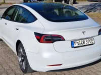 Usado Tesla Model 3 Standard Range Plus 208 kW (283 CV) 2022 Blanco Berlina