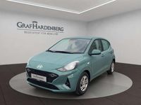 Gebraucht Hyundai i10 63 PS (46 kW) 2025 Mangrove green / mic Kleinwagen
