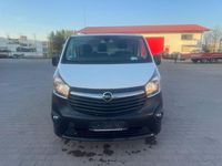 Gebraucht Opel Vivaro 95 PS (69 kW) 2018 Weiß Van / Kleinbus