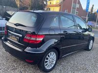 Gebraucht Mercedes B180 109 PS (80 kW) 2008 Schwarz Van / Kleinbus