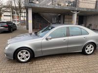 Gebraucht Mercedes E220 170 PS (125 kW) 2009 Grau Limousine