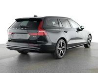 Gebraucht Volvo V60 145 PS (106 kW) 2025 Kombi