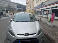 Gebraucht Ford Fiesta Trend 82 PS (60 kW) 2012 Grau Kleinwagen