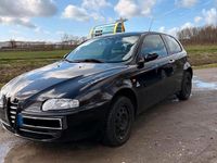 Gebraucht Alfa Romeo 147 120 PS (88 kW) 2003 Schwarz Kleinwagen