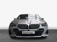 Gebraucht BMW 540 M Sport 303 PS (222 kW) 2025 Grau Limousine