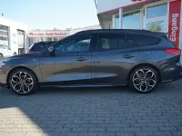 Usata Ford Focus ST-Line 155 CV (114 kW) 2021 Grigio Station wagon