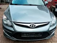 Gebraucht Hyundai i30 Classic 109 PS (80 kW) 2012 Silber Kombi