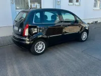 Gebraucht Lancia Musa 95 PS (69 kW) 2010 Braun Van / Kleinbus