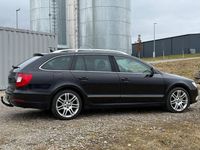 Gebraucht Skoda Superb 170 PS (125 kW) 2011 Schwarz Kombi