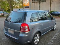 Gebraucht Opel Zafira 116 PS (85 kW) 2008 Silber Van / Kleinbus