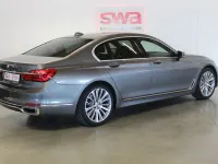 Usata BMW 730 265 CV (194 kW) 2017 Grigio Berlina