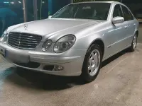 Gebraucht Mercedes E220 150 PS (110 kW) 2003 Silber Limousine