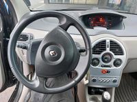 Second-hand Renault Modus 75 CP (55 kW) 2006 Negru Monovolum