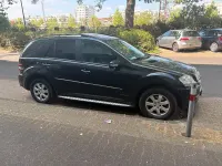 Gebraucht Mercedes ML320 224 PS (164 kW) 2006 Schwarz SUV