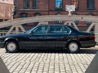 Gebraucht BMW 750L 299 PS (219 kW) 1988 Schwarz Limousine