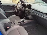 Usata Ford Focus ST-Line 182 CV (133 kW) 2020 Blu Station wagon