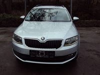 Usado Skoda Octavia Joy 150 HP (110 kW) 2016 Prateado Citadino