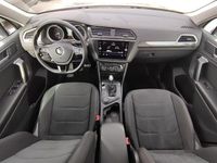 Gebraucht VW Tiguan Highline 179 PS (131 kW) 2017 Tungsten silver metallic SUV