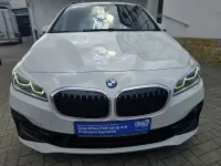 Gebraucht BMW 220 Active Tourer Sport Line 192 PS (141 kW) 2019 Weiß (alpinweiss 3) Van / Kleinbus