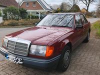 Second-hand Mercedes E230 132 CP (97 kW) 1987 Roșu Berlinǎ