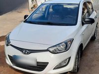 Gebraucht Hyundai i20 86 PS (63 kW) 2014 Weiß Kleinwagen