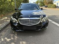 Second-hand Mercedes E200 136 CP (100 kW) 2013 Negru Break