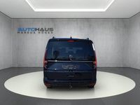 Gebraucht VW Caddy Maxi Style 122 PS (89 kW) 2023 Deepblack perl: Van / Kleinbus