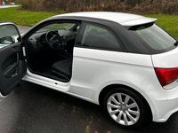 Gebraucht Audi A1 Ambiente 95 PS (69 kW) 2016 Weiß Kleinwagen