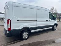 Gebraucht Ford Transit Trend 131 PS (96 kW) 2017 Weiß Van / Kleinbus