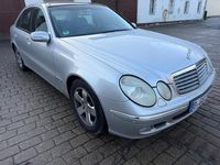 Gebraucht Mercedes E280 Avantgarde 177 PS (130 kW) 2004 Silber Limousine