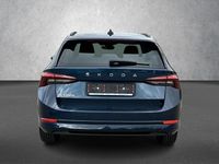 Używany Skoda Octavia Ambition 150 KM (110 kW) 2022 Niebieski Kombi