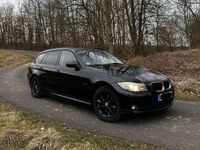 Gebraucht BMW 320 184 PS (135 kW) 2010 Schwarz Kombi