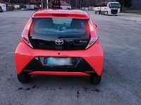 Gebraucht Toyota Aygo 70 PS (51 kW) 2014 Orange Kleinwagen