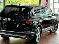 gebraucht VW Tiguan Allspace Heighline 2.0 TDI DSG 4 Motion 7Sitzer