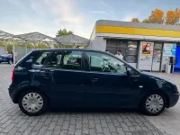 Gebraucht VW Polo 80 PS (58 kW) 2005 Blau Kleinwagen