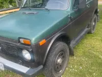 Gebraucht Lada niva 83 PS (61 kW) 2011 Grün SUV