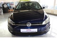 Gebraucht VW Golf VII 116 PS (85 kW) 2018 Blau metallic Kombi