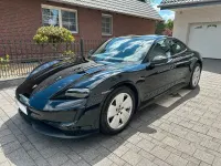 Second-hand Porsche Taycan 300 kW (408 CP) 2024 Negru Berlinǎ