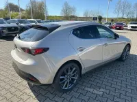 Neu Mazda 3 Exclusive-Line 140 PS (102 kW) 2026 Platinum quartz m Limousine