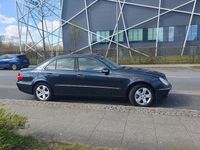 Gebraucht Mercedes E200 Elegance 163 PS (119 kW) 2004 Blau Limousine
