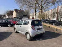 Gebraucht Chevrolet Spark 68 PS (50 kW) 2010 Argon silber/ice silver (m2) Kleinwagen
