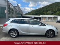 Gebraucht Opel Astra Edition 110 PS (80 kW) 2013 Argon silber/ice silver (m2) Kombi