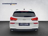 Gebraucht Hyundai i30 Advantage 101 PS (74 kW) 2025 Weiß Kombi