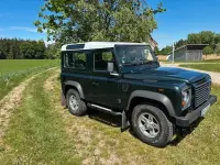 Gebraucht Land Rover Defender 122 PS (89 kW) 2011 Grün SUV