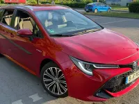Gebraucht Toyota Corolla Club 152 PS (111 kW) 2019 Rot Kombi