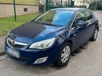 Gebraucht Opel Astra 116 PS (85 kW) 2010 Blau Limousine