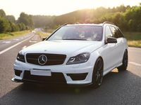 Gebraucht Mercedes C63 AMG 265 PS (194 kW) 2011 Weiß Kombi